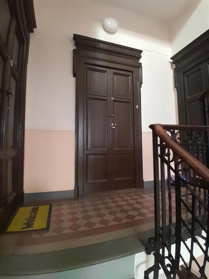 Appartamento Martina, Silenzioso A 100 Metri Dalla Metropolitana Milano Exteriör bild